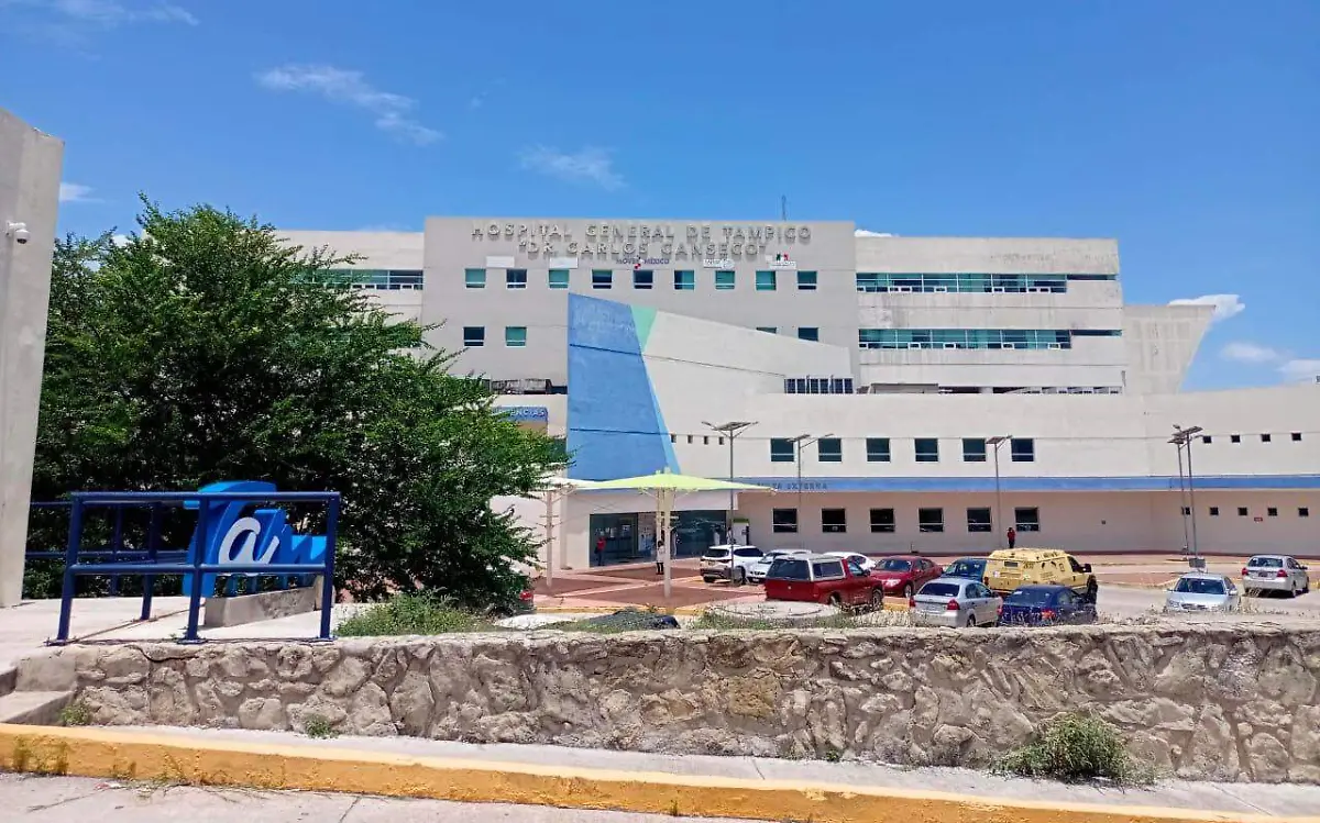 Médicos del hospital Dr Carlos Canseco trabajan bajo protesta Yadira Hernández (2)